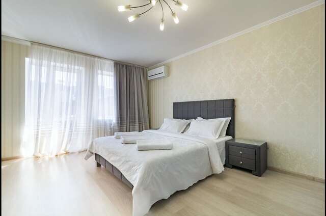 Апартаменты Luxury 2-bedroom Most City Area, center Днепр-13